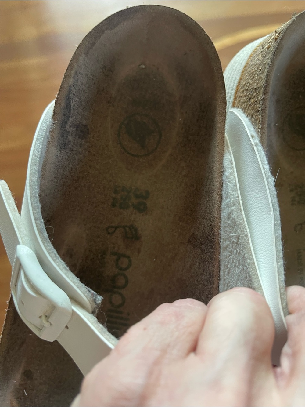 Papillio by Birkenstock White Gizeh Thong Sandals - Picture 4 of 4
